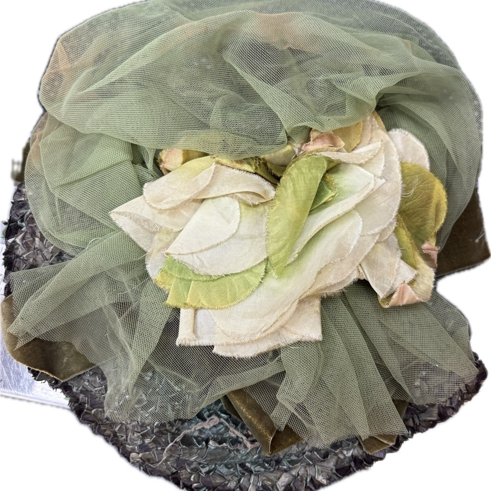 Vintage Elegant Women’s Floral Tulle Accent Hat - Green 50s